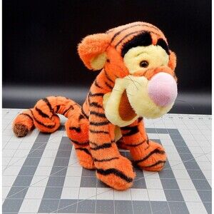 Disney Store Heirloom Tigger 10 Inch Plush Stuffed Animal Winnie The Pooh